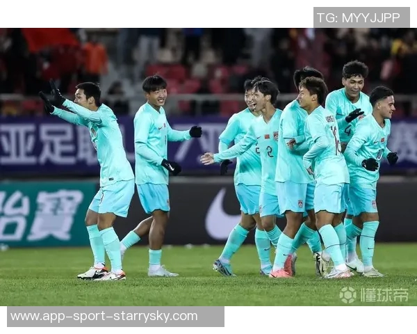 马德兴分析国少战术失误浮嶋敏首次尝试双高战术遭印度反击致失球