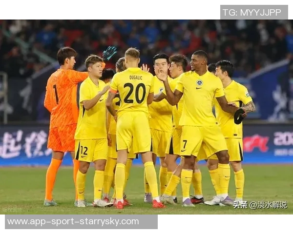 上海申花在中超第29轮以1-0小胜深圳新鹏城成功夺得重要三分