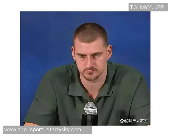 小萨被约基奇剃成地中海漫画家调侃约基奇传球风格幽默搞笑