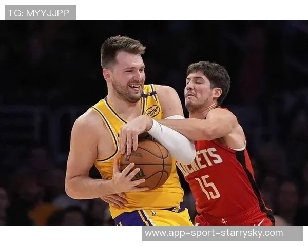 开拓者媒体人称里夫斯状态出色湖人队在东契奇与老詹归来后实力不容小觑