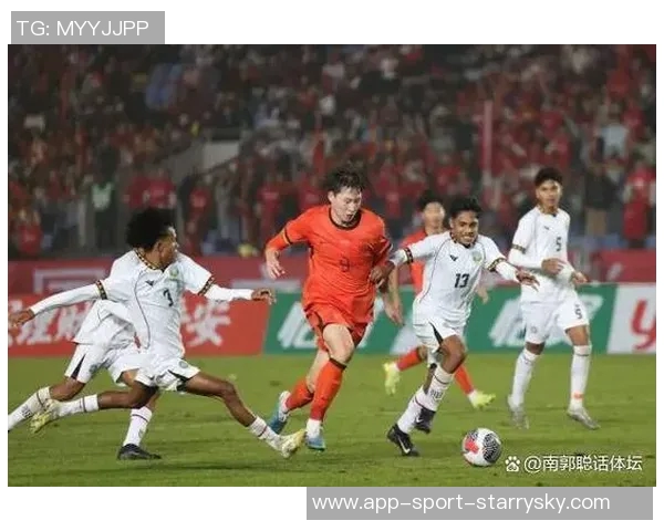 国少队表现出色赵松源替补进球邝兆镭助攻助力球队4-0领先孟加拉国