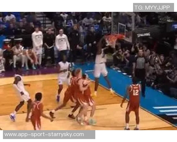 明年状元热门AJ迪班萨表现抢眼15投10中砍下22分5篮板5助攻2抢断1盖帽